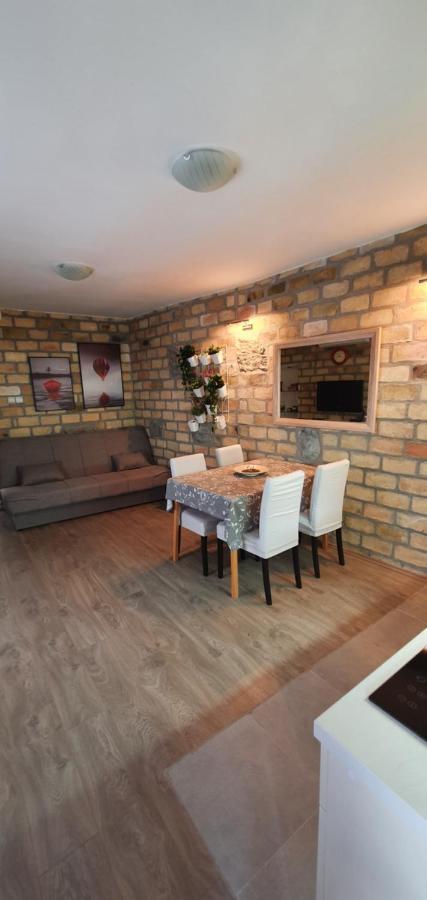 Bakina Kuca Apartment Golubac Bagian luar foto
