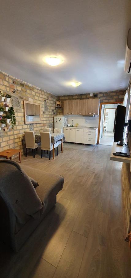 Bakina Kuca Apartment Golubac Bagian luar foto