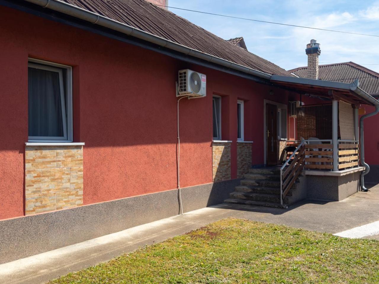 Bakina Kuca Apartment Golubac Bagian luar foto